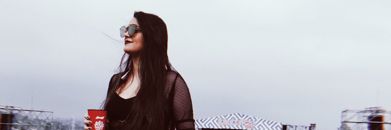 bellacsoares's profile banner image