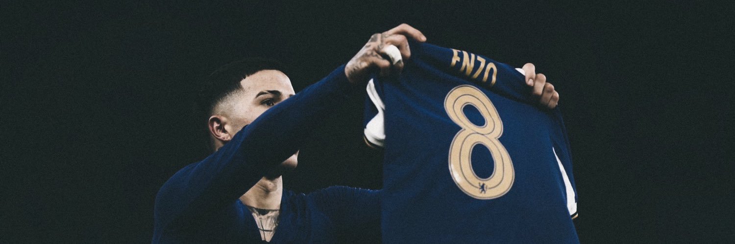 xLunic's profile banner image