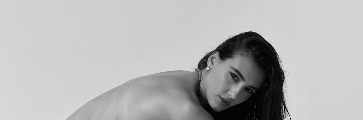 Aleee_0701's profile banner image