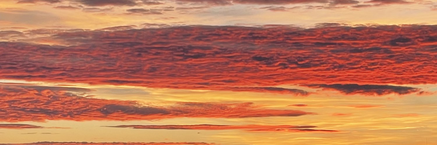 inthaff's profile banner image