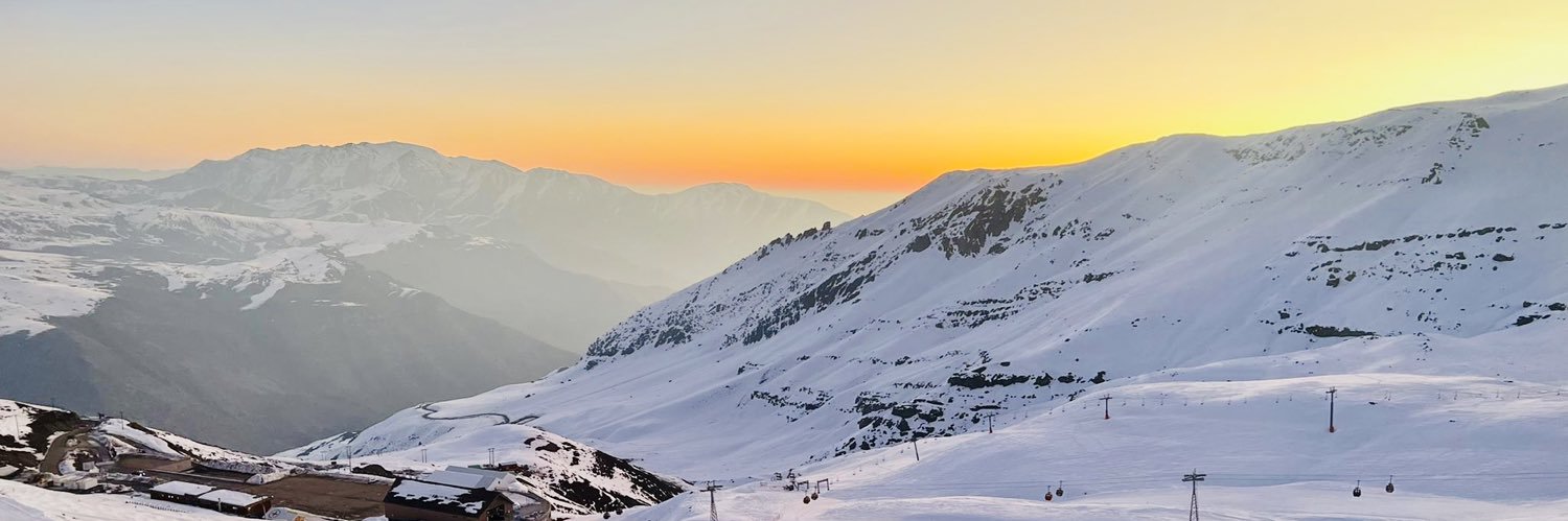 MariaBelenVeloz's profile banner image