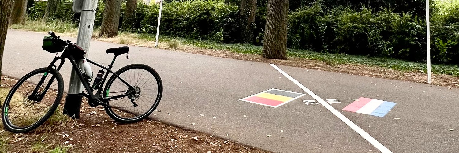 Caff3Latt3 ☕️ 🌷🌞 banner