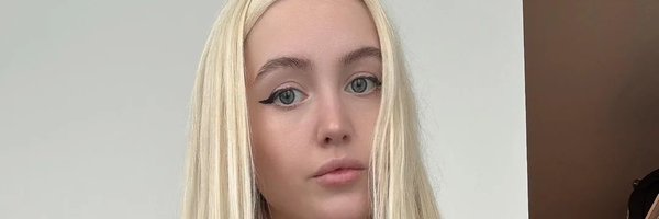 _EileenMala__ Profile Banner