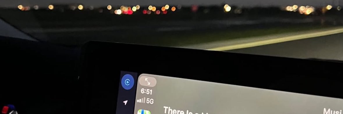 M banner