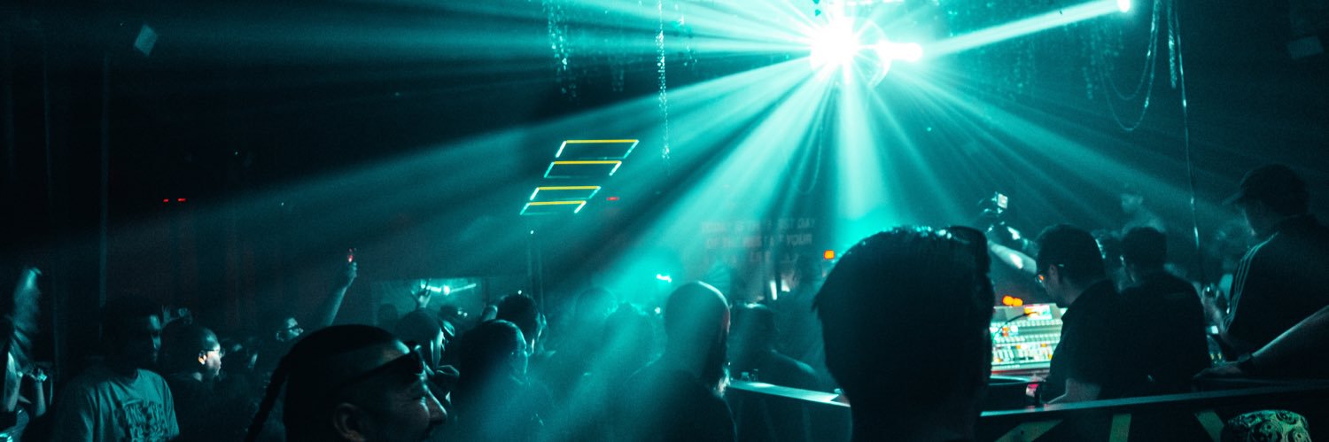 LNJFOTOZ's profile banner image