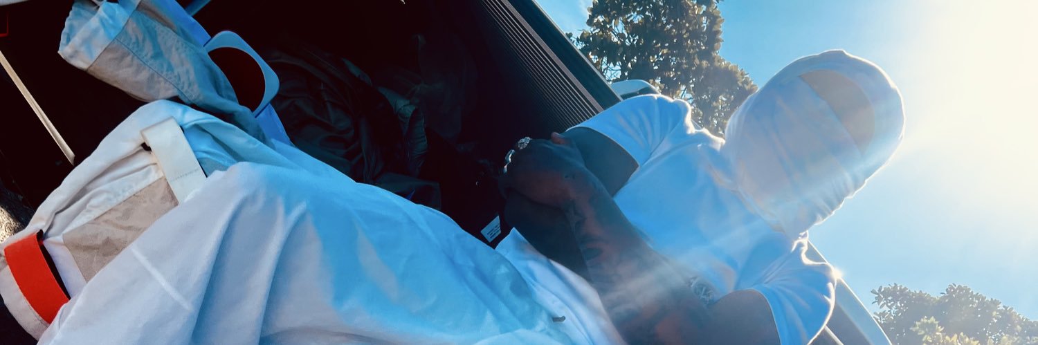 ozzeeworld's profile banner image