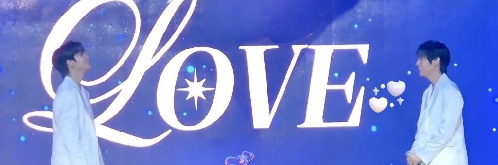 mikayla 💛🧡🦝🦊 banner