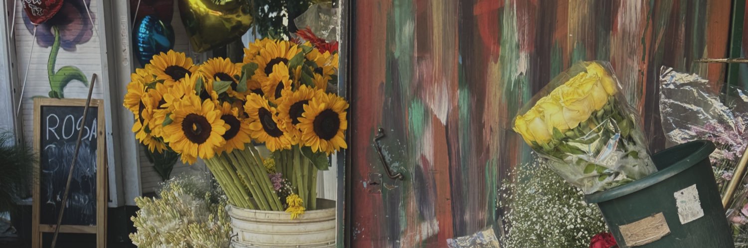 Cande_ludd's profile banner image