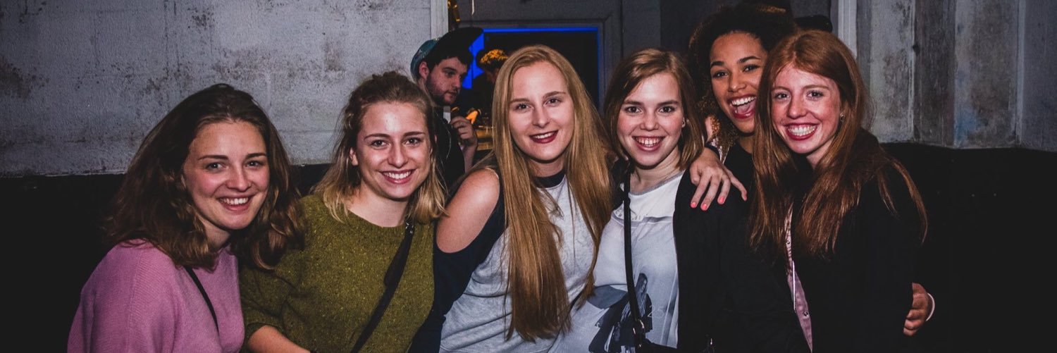lauravanrillaer's profile banner image