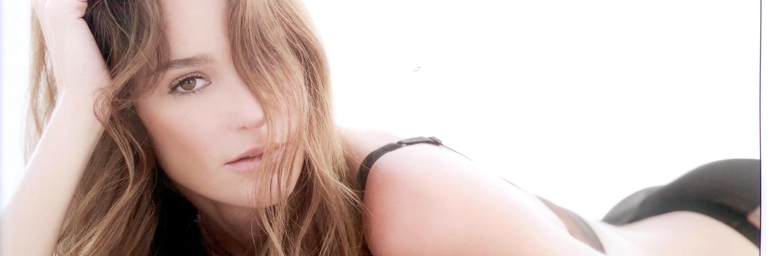 InesRiveroOfc's profile banner image