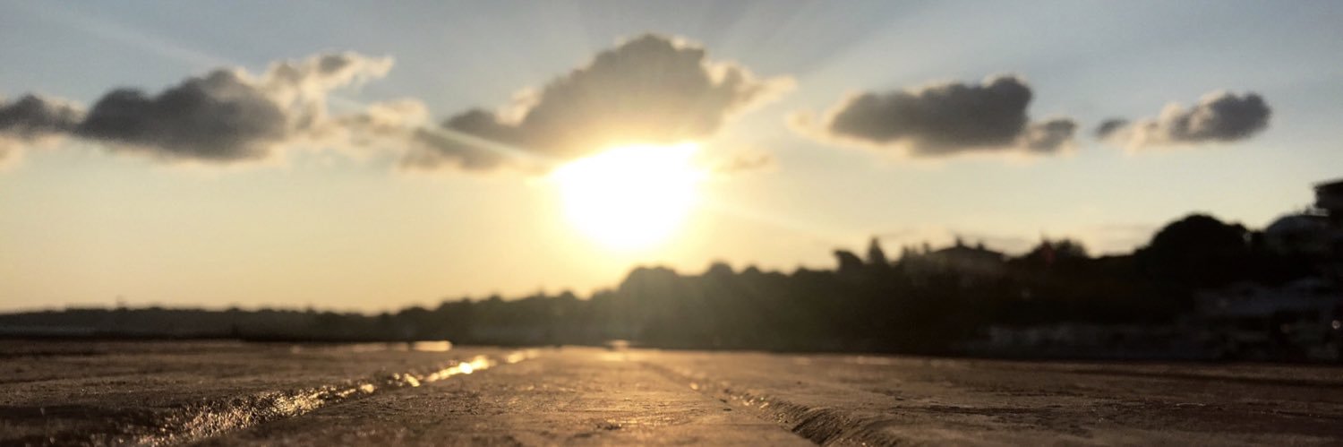 easlihaan's profile banner image