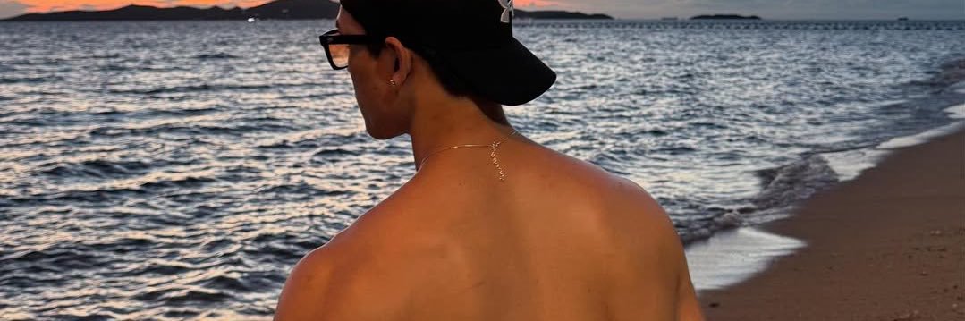 zey banner