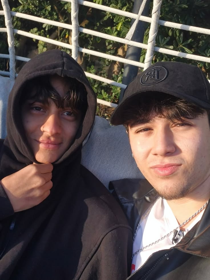 Elonuss_'s profile banner image