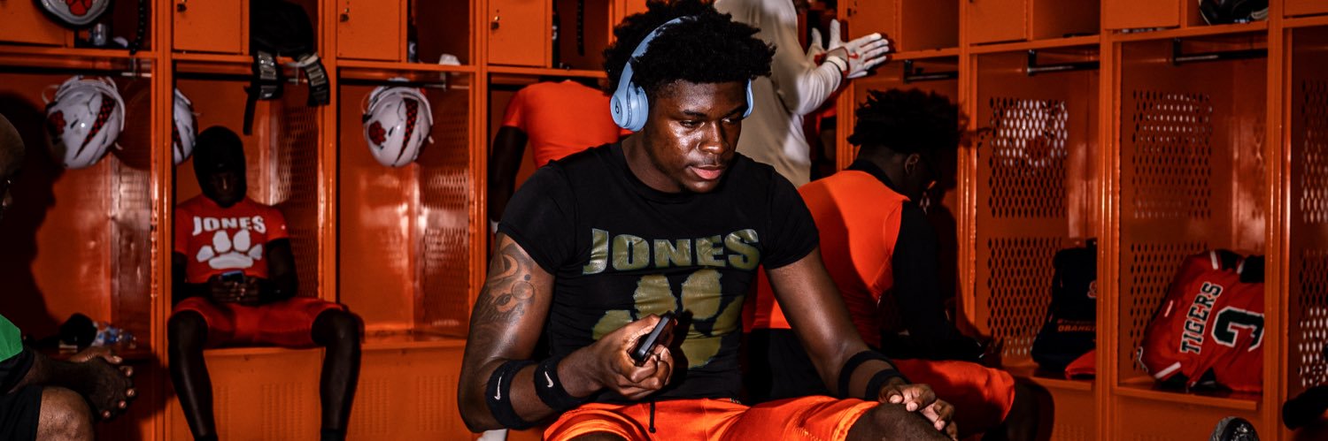 Stephen Williams banner