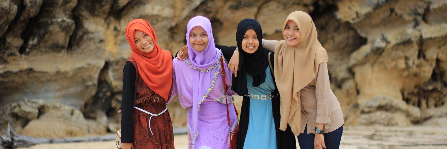 dheaulfany_'s profile banner image