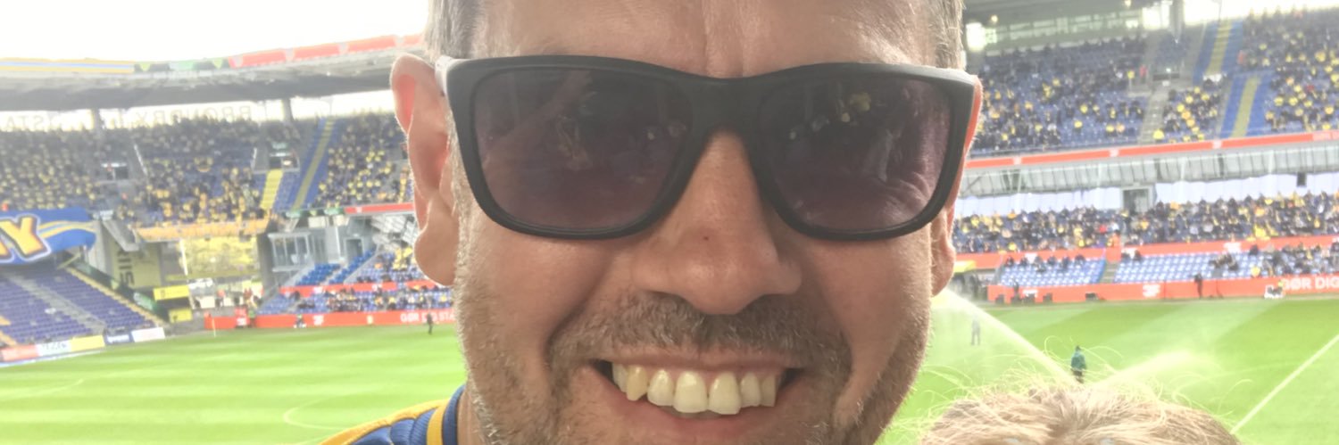 thselmann's profile banner image