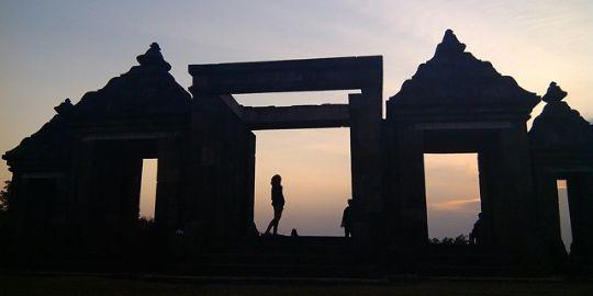 nidoots's profile banner image