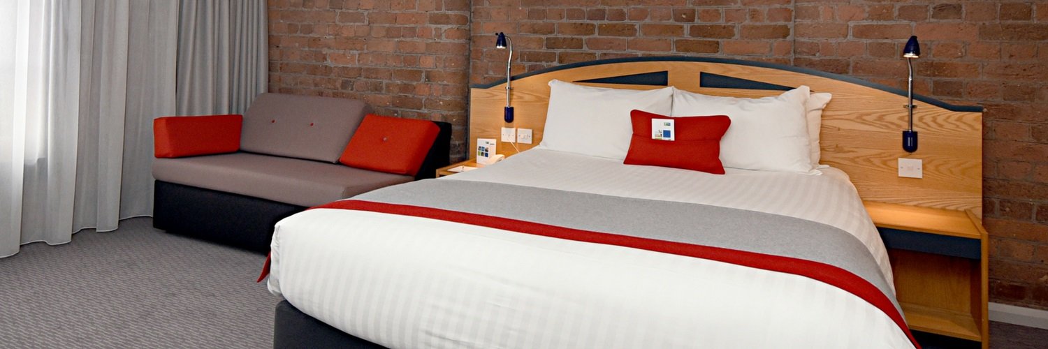 HI Express Liverpool banner