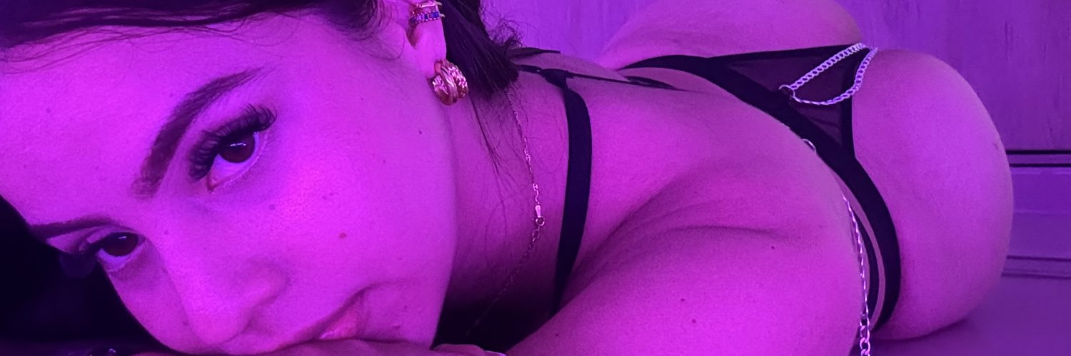 S T E P H A N I E banner