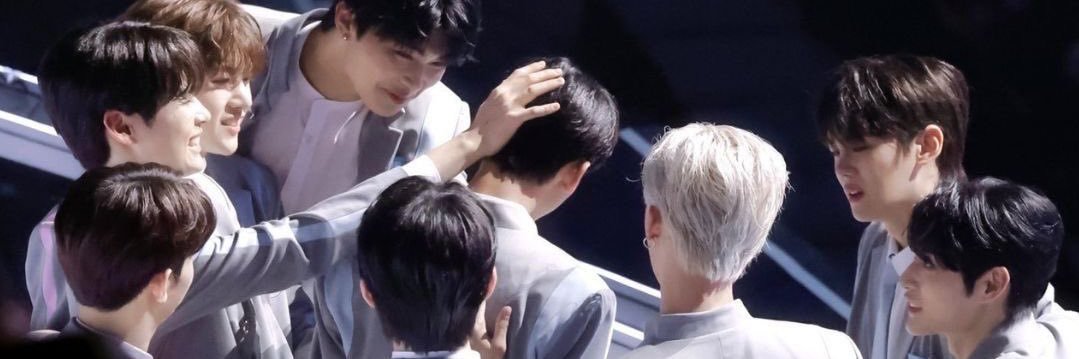 haolovesbin's profile banner image