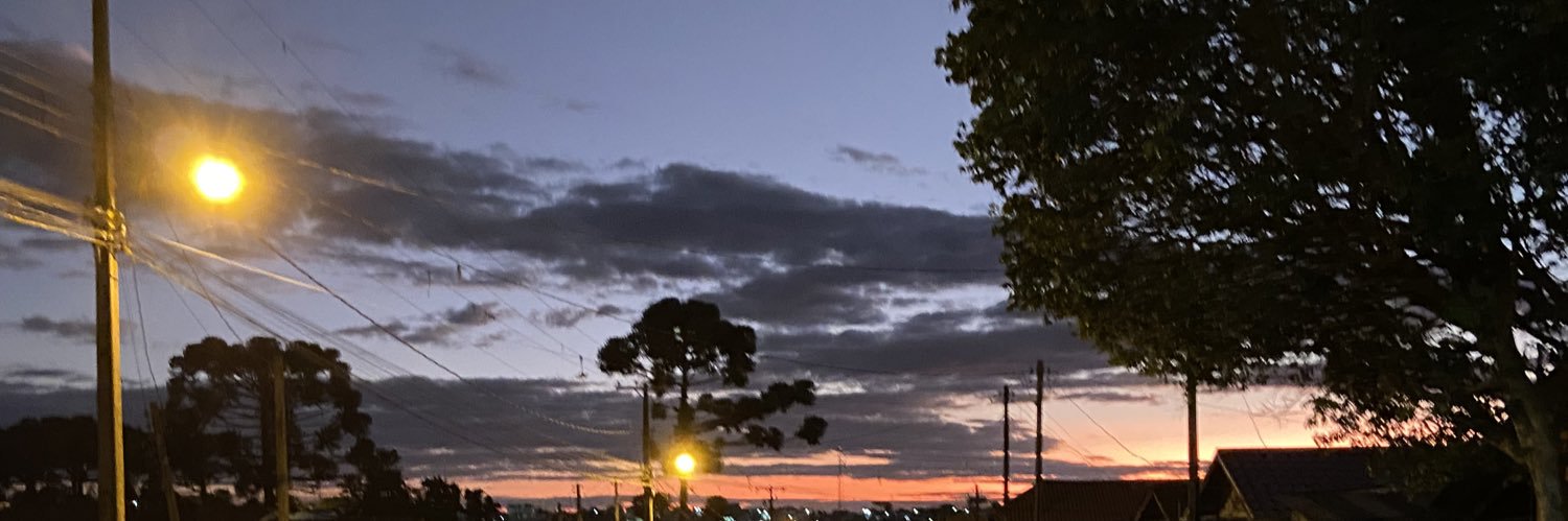 poxa_hele's profile banner image