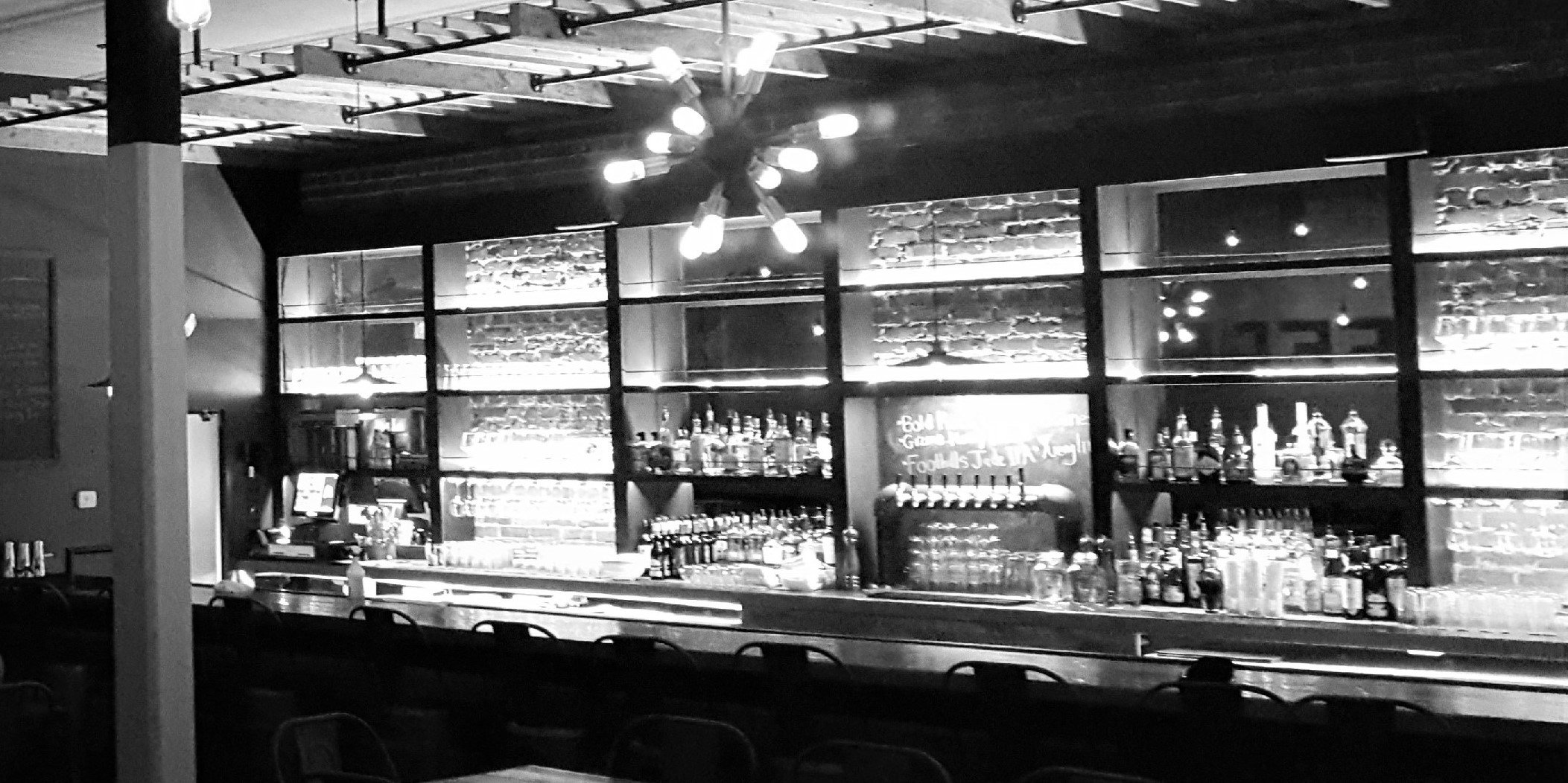 TheGoodWineGuru's profile banner image