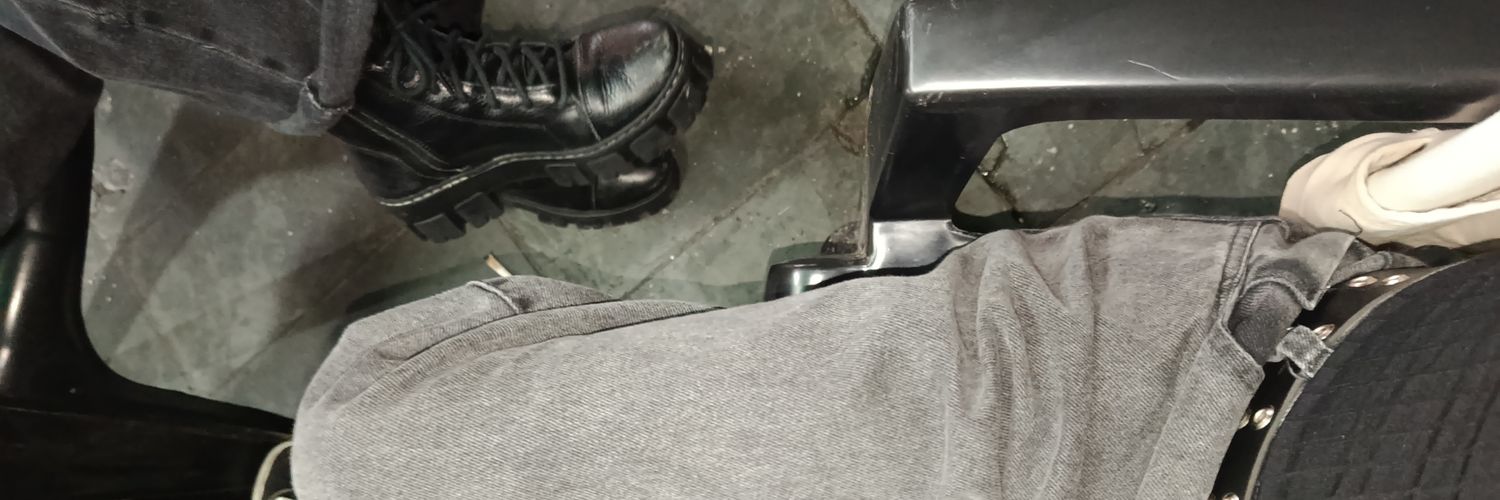 planettlost's profile banner image