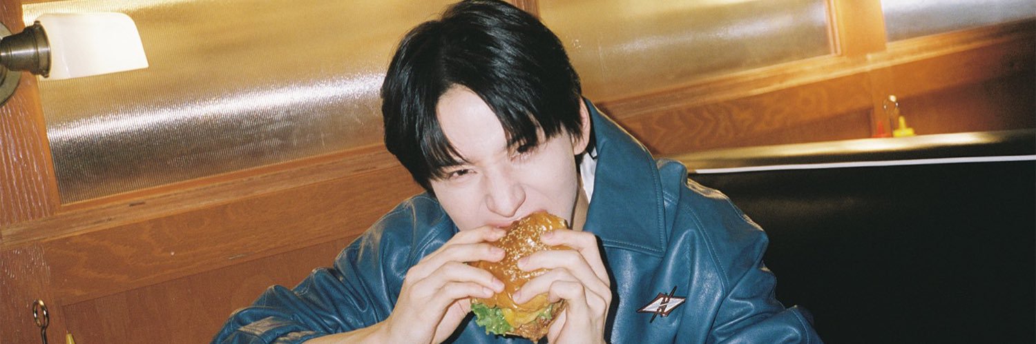 24LDHlav's profile banner image