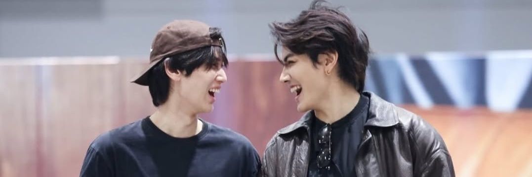 CamisB 🥑🌻 banner