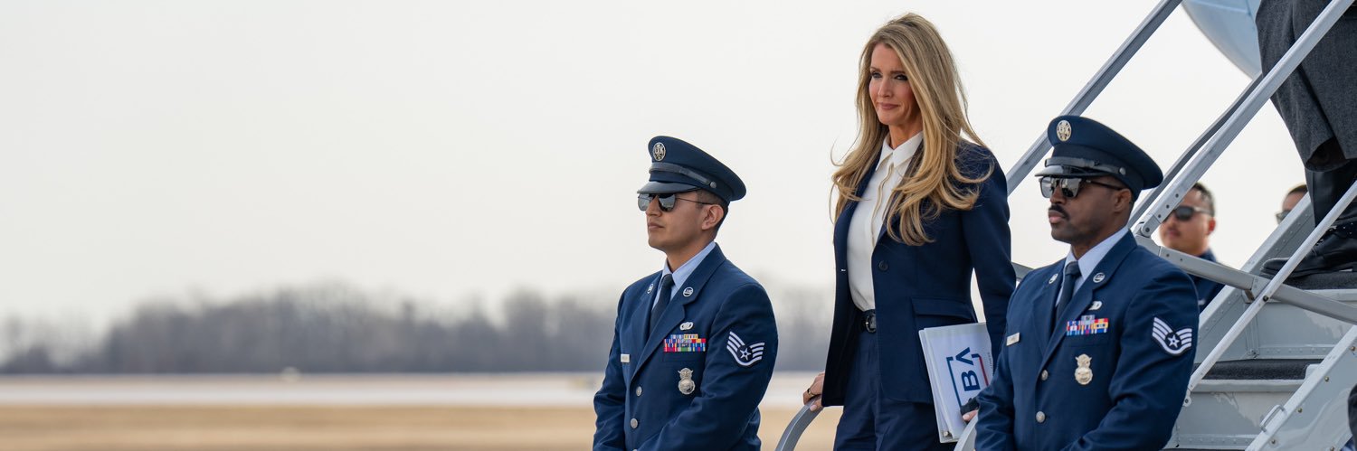 Kelly Loeffler banner