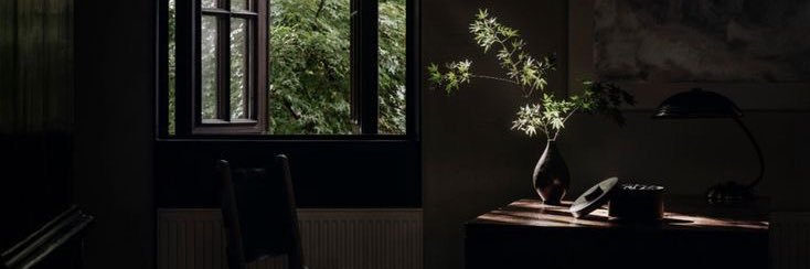 Leyendo Sus Versos, Besando Su Piel. ⅌ banner