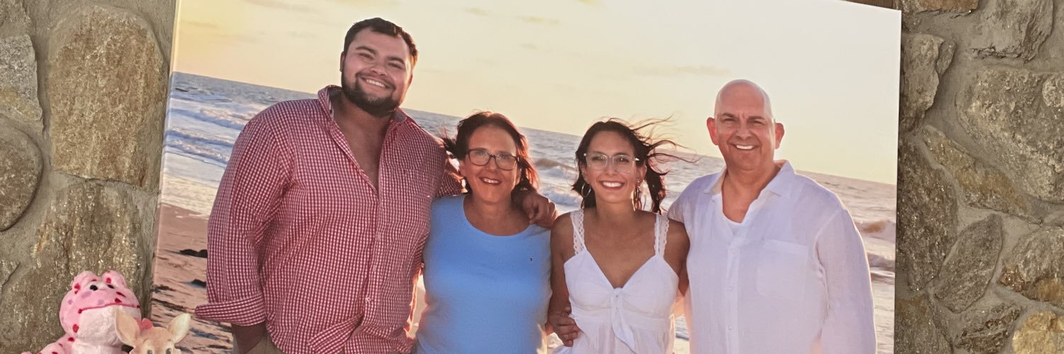 cathyoleon71's profile banner image