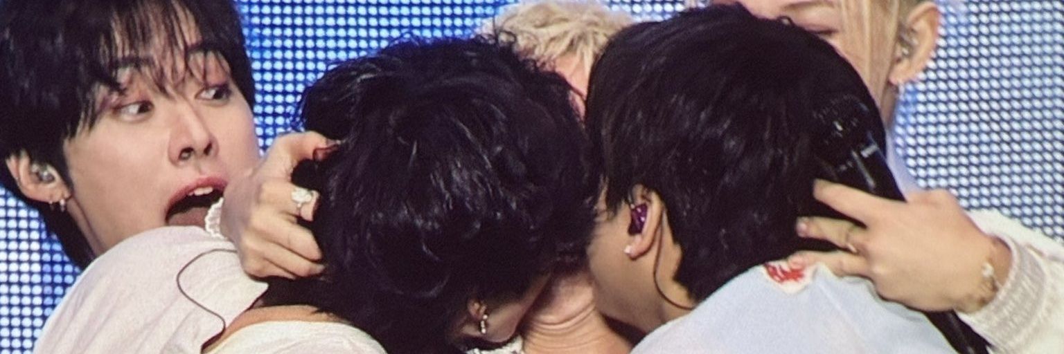 gabs⚢๋࣭⭑|| au's📌 VAI VER O SKZ² banner