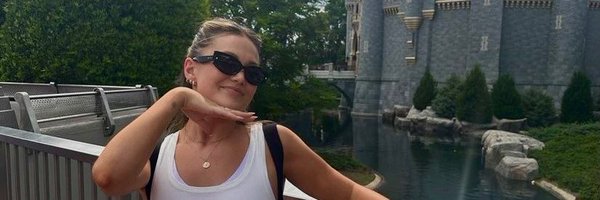 4evertanner Profile Banner