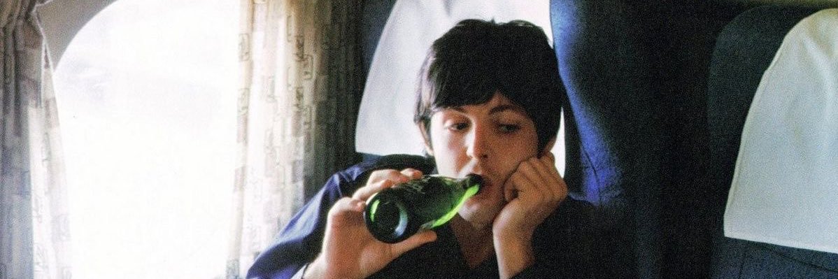 paul’s cigarette's banner