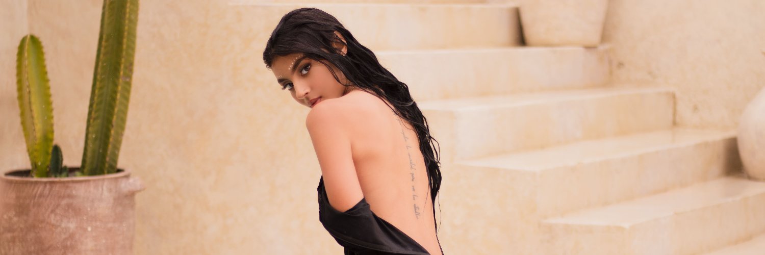CharloteZc's profile banner image