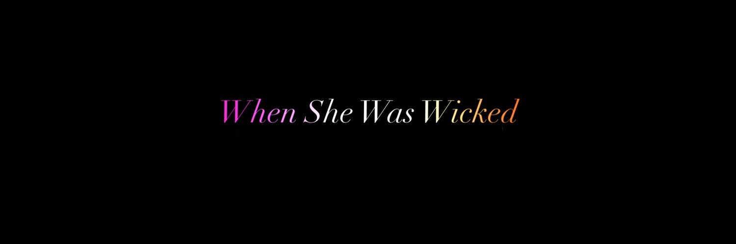 evie🎭's banner