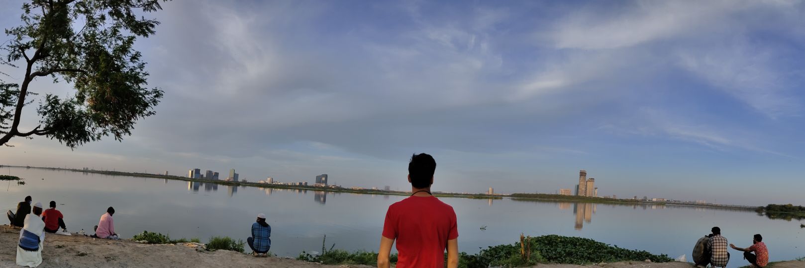 razashamim's profile banner image