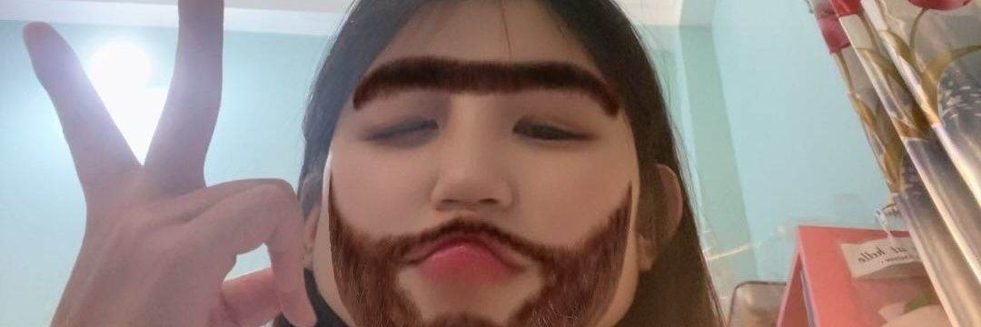 Thùy Linh banner