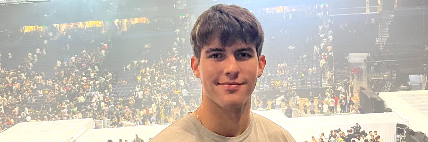 elialderson's profile banner image