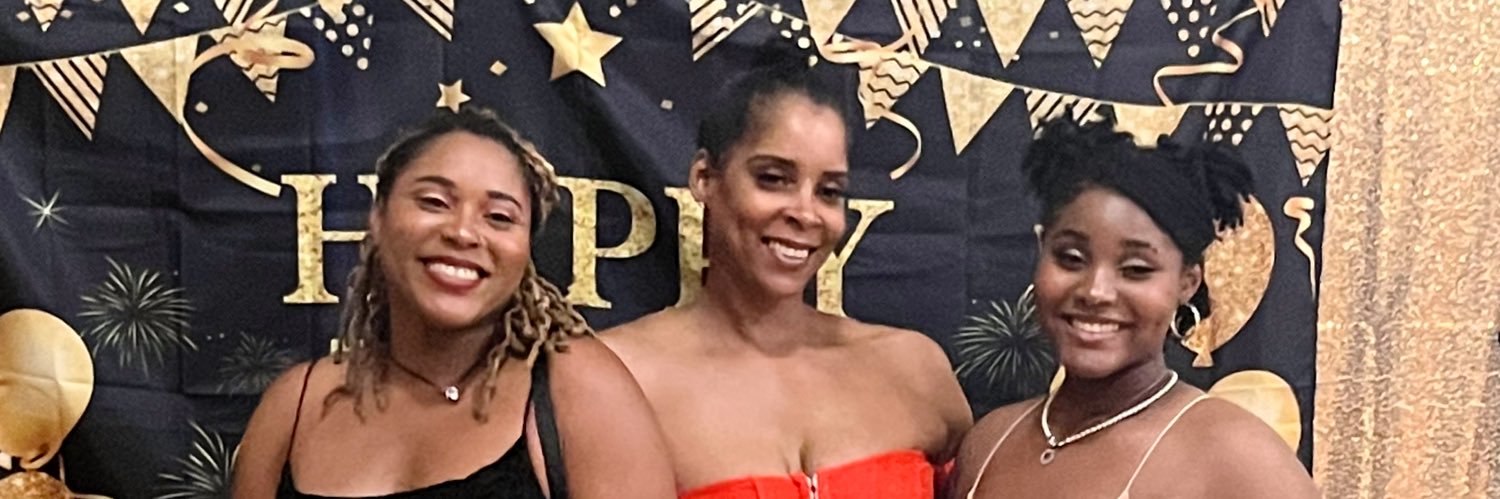 lexisyellow's profile banner image
