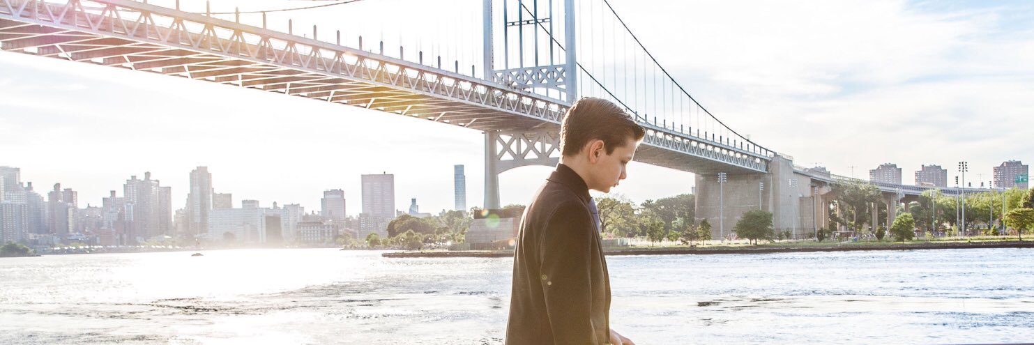 MoreOrLesLuca's profile banner image