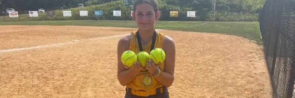 BareEmma36 Profile Banner