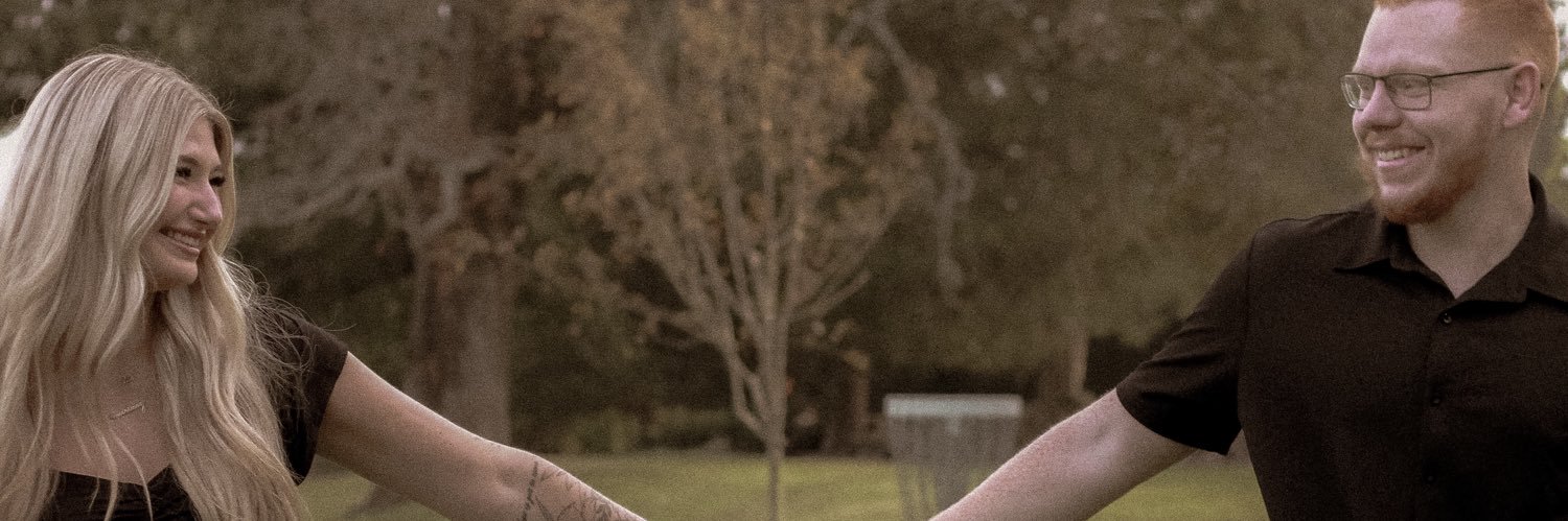 SarahETavares's profile banner image