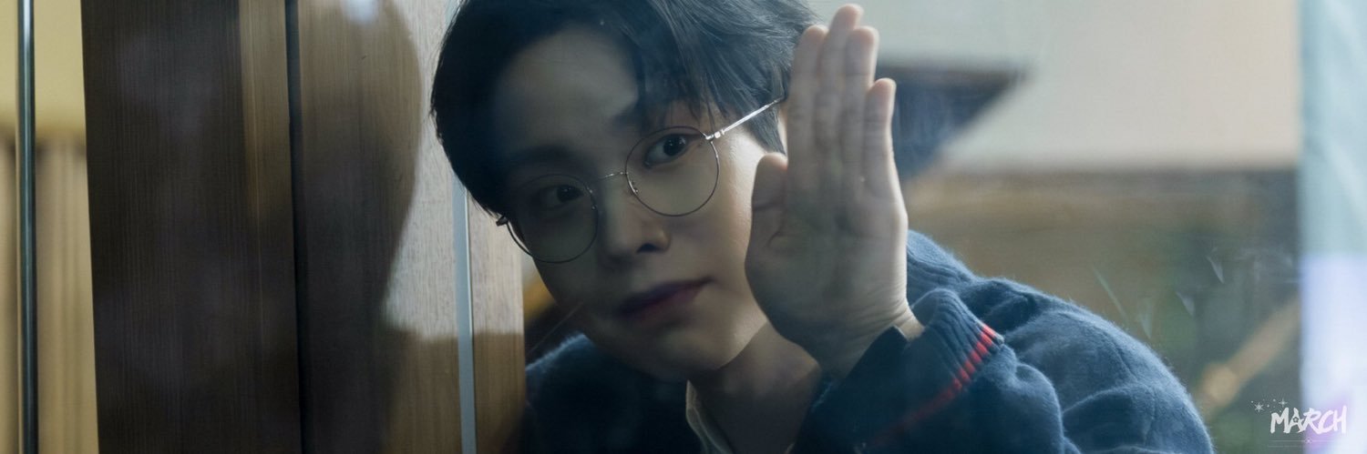 도토리 banner