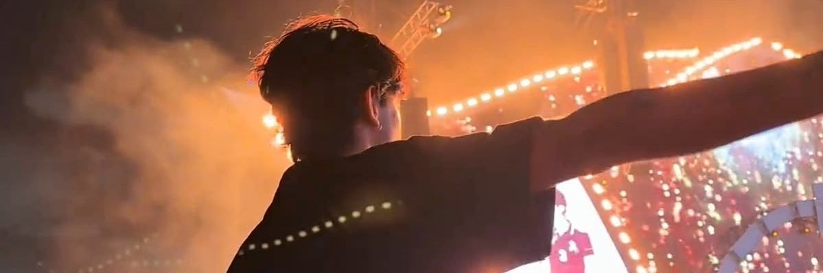 lliuwm's profile banner image