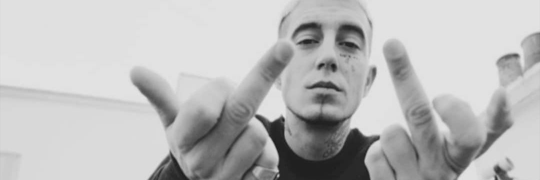 falsaspalabras_'s profile banner image