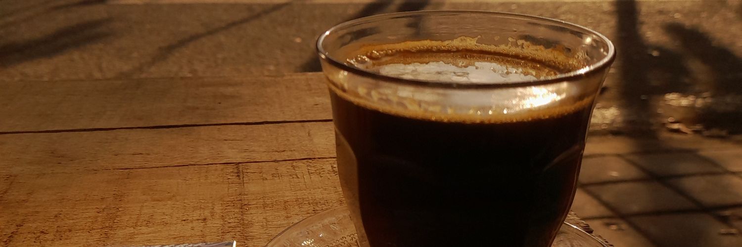 Manusya ½ Kopi Sachet banner