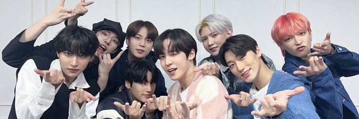 raniatiny's profile banner image
