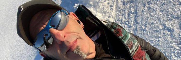 deagiov's profile banner image